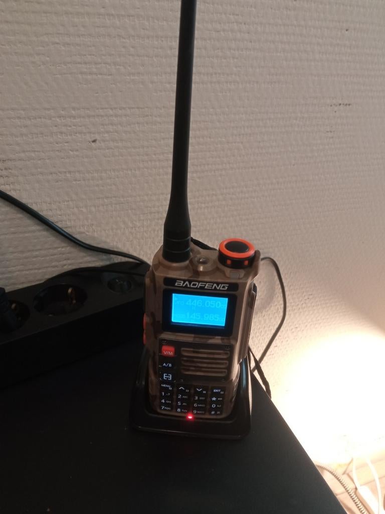 Baofeng K63 6W Tri-band portofoon, Ophalen, 5 tot 15 km, Nieuw, Portofoon of Walkie-talkie