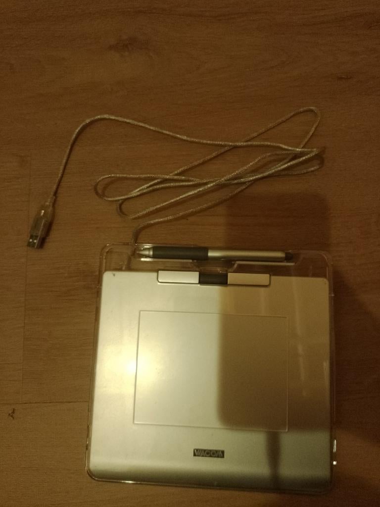 Wacom CTE-440 tekentablet, Computers en Software, Tekentablets, Ophalen of Verzenden, Zo goed als nieuw, Bedraad, Wacom