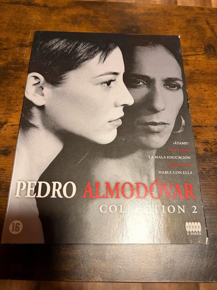 Pedro Almodóvar Collection 2 (5 DVD's), Cd's en Dvd's, Dvd's | Drama, Zo goed als nieuw, Drama, Boxset, Vanaf 16 jaar, Ophalen of Verzenden