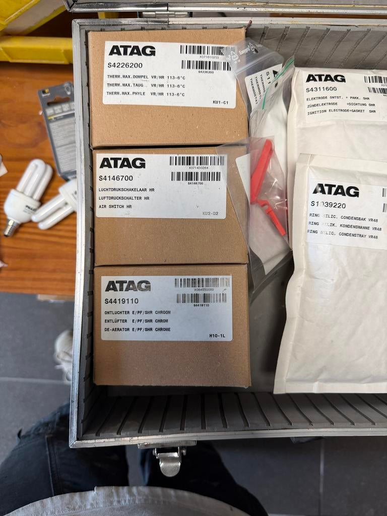 Diverse ATAG VR48 / SHR3(5) onderdelen, Doe-het-zelf en Verbouw, Verwarming en Radiatoren, Zo goed als nieuw, Cv-ketel of Combi-ketel