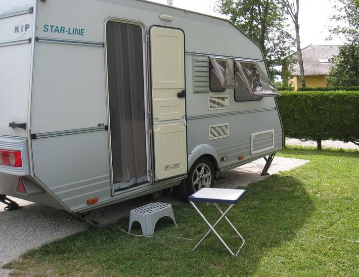 Kip Starline 448 (44TTZ) caravan met mover, Caravans en Kamperen, Caravans, Particulier, tot en met 3, 500 - 750 kg, Treinzit