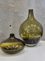 Set van 2 ikea salong olijfgroene  glazen vazen, Gebruikt, Ophalen of Verzenden, Glas, Minder dan 50 cm
