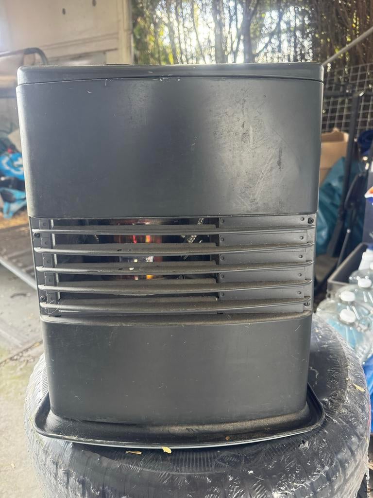 2 Oliekachels met extra olietank - snel en veilig warm, Oliekachel, Overige brandstoffen, Ophalen of Verzenden, Zo goed als nieuw