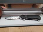 Victorinox Outrider Damast Limited Edition 2017, Caravans en Kamperen, Kampeergereedschap, Ophalen of Verzenden, Nieuw