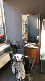 Kapper stoel en spiegel, Huizen en Kamers, Kamers te huur