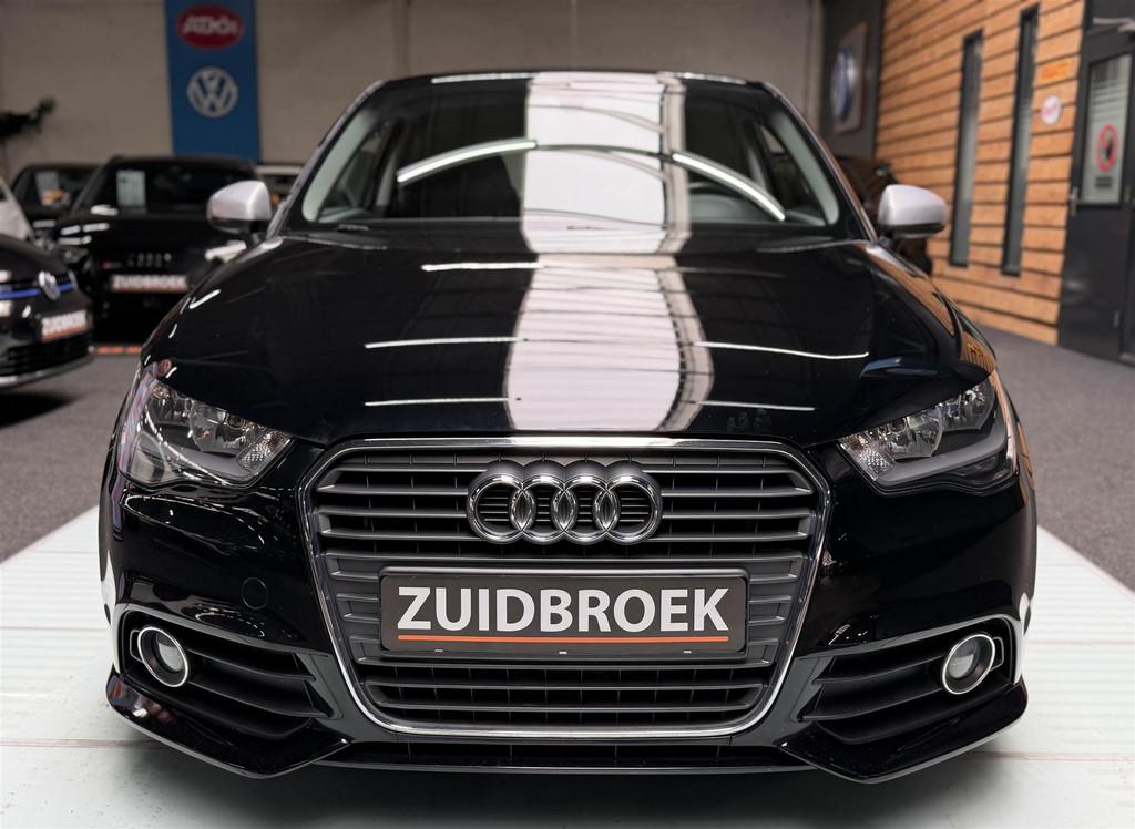 Audi A1 1.4 TSI Uniek! Black! Navi! Clima! (bj 2010), 1398 cc, 4 cilinders, Elektrische ramen, Bedrijf