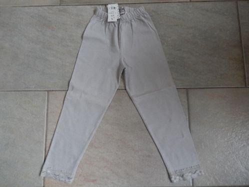 Nog nieuwe grijze legging van het merk Kiddy Girl, Broek, Meisje, Nieuw, Ophalen of Verzenden
