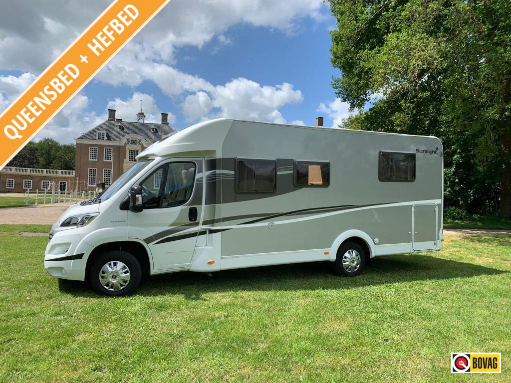 Sunlight T69 L met lage instap voor het Queensbed !!!, Caravans en Kamperen, Campers, Niet ingevuld, Sunlight, Ringverwarming