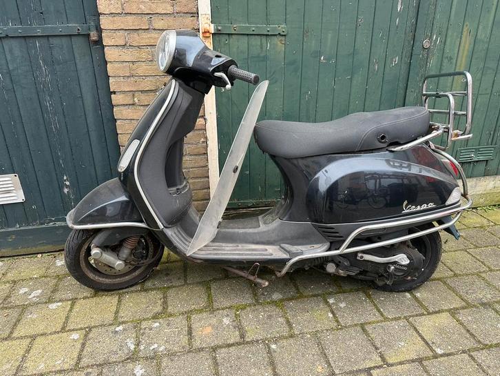 Vespa LX 50 voor onderdelen, Fietsen en Brommers, Snorfietsen en Snorscooters, Gebruikt, Vespa, Benzine, Ophalen
