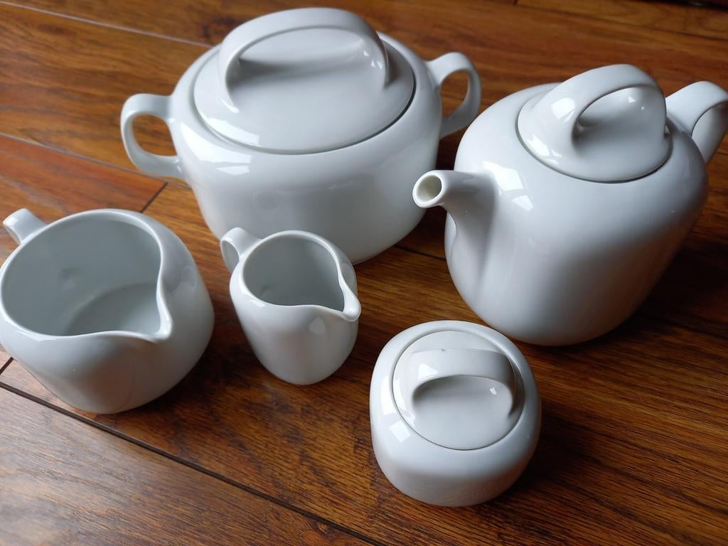 Mooi Bavaria Eschenbach servies - schaal ,theepot ,kannetjes, Ophalen, Gebruikt