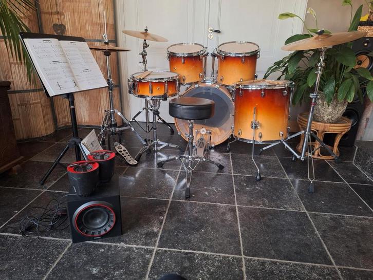 Zeer compleet drumstel, Huis en Inrichting, Stoffering | Vloerbedekking, Zo goed als nieuw, minder dan 10 m², Ophalen