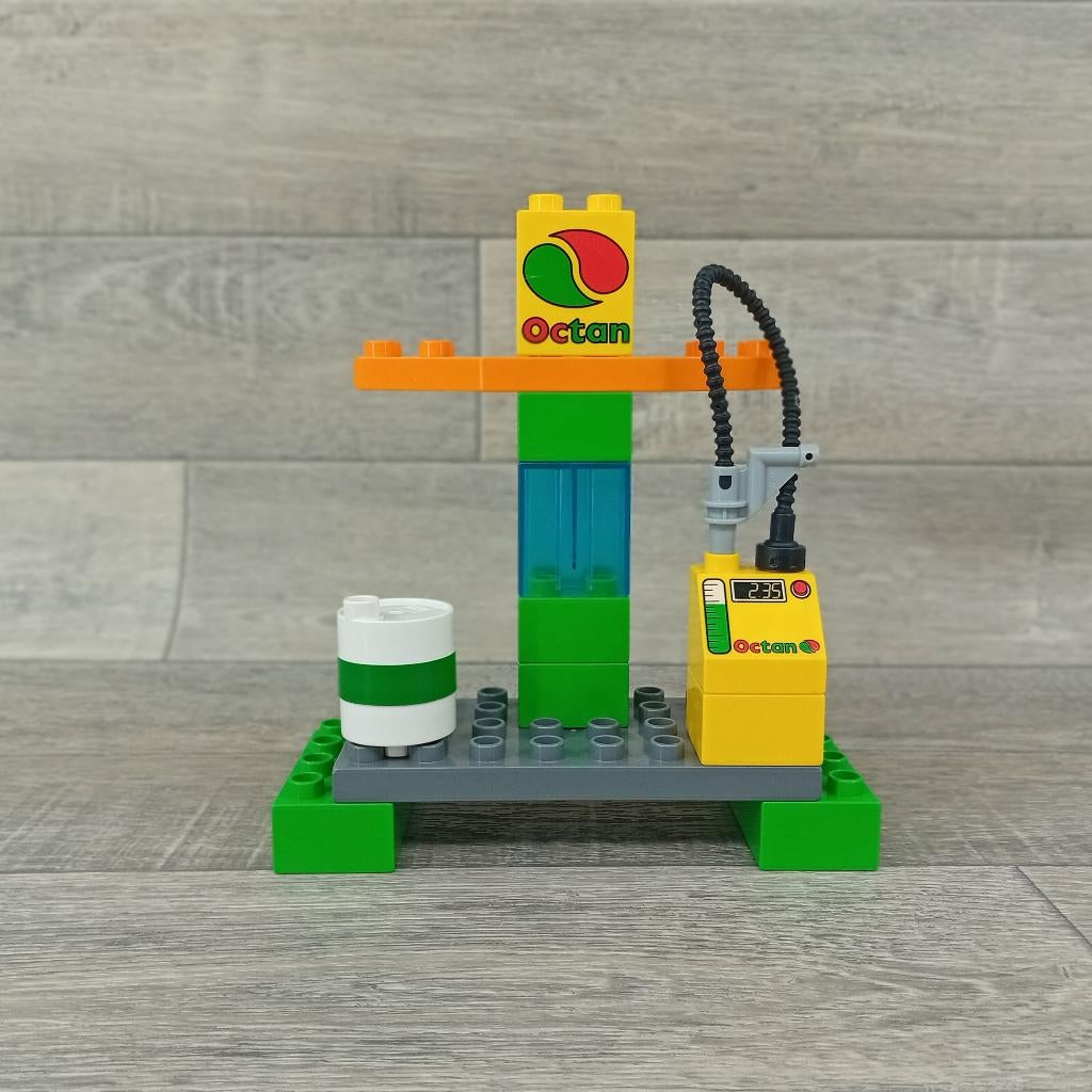 duplo tankstation, Kinderen en Baby's, Speelgoed | Duplo en Lego, Aastvej 1 – 7190 Billund  - Denemarken, Product.compliance@LEGO.com
