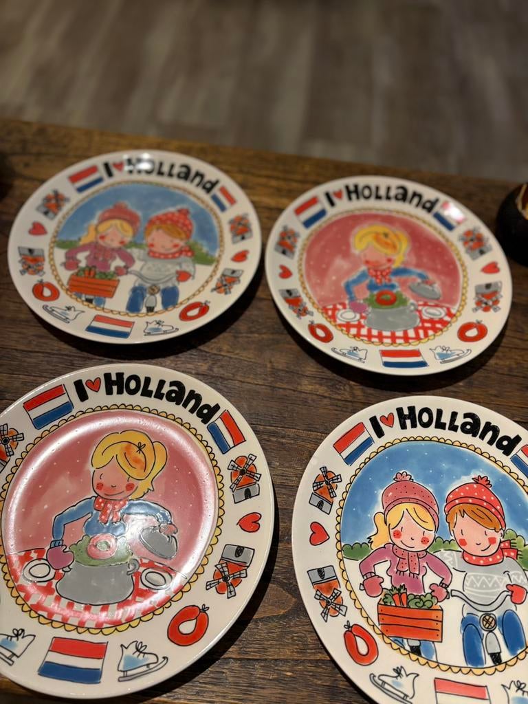 Blond amsterdam, Huis en Inrichting, Ophalen, Blond Amsterdam, Zo goed als nieuw, Bord(en)