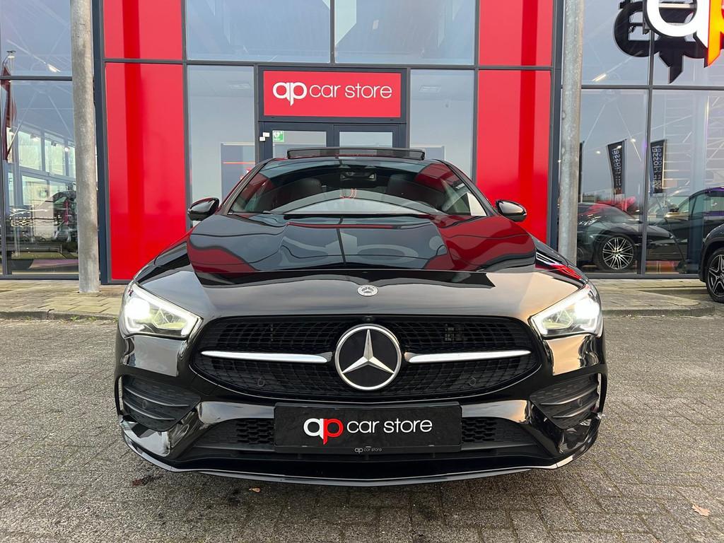Mercedes-Benz CLA-klasse 250 e Premium Plus AMG Panorama Nig, CLA, Parkeerassistent, Gebruikt, 4 cilinders