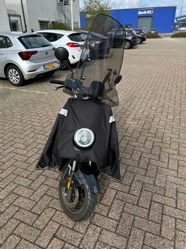 Niu scooter met 5700km incl helm, Ophalen, Gebruikt, Overige typen, Overige merken