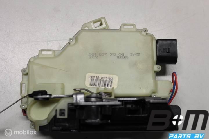 Deurslot rechtsvoor 3B1837016CG, Gebruikt