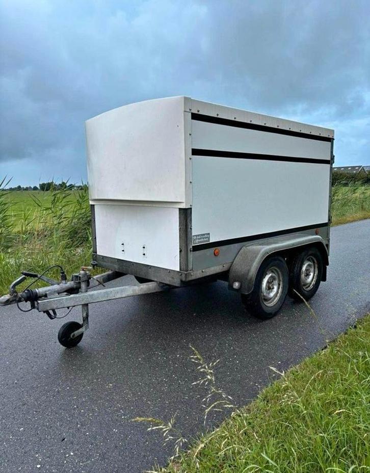 Gesloten aanhanger in goede staat, direct beschikbaar!, Auto diversen, Aanhangers en Bagagewagens, Gebruikt, Ophalen