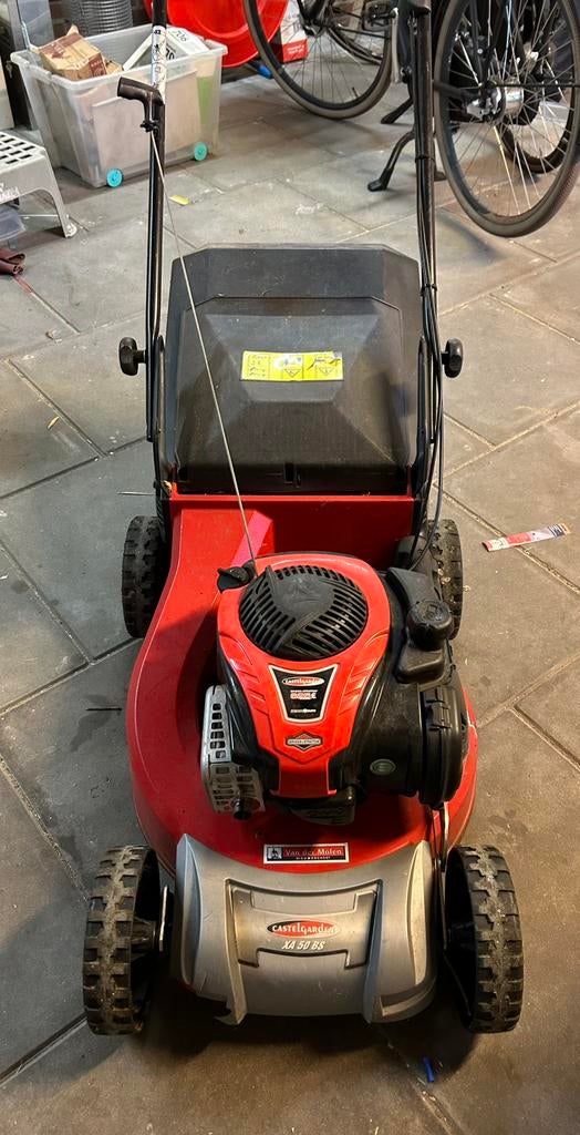 CastelGarden grasmaaier, Tuin en Terras, Ophalen, Cirkelmaaier, Gebruikt, Benzine-grasmaaier