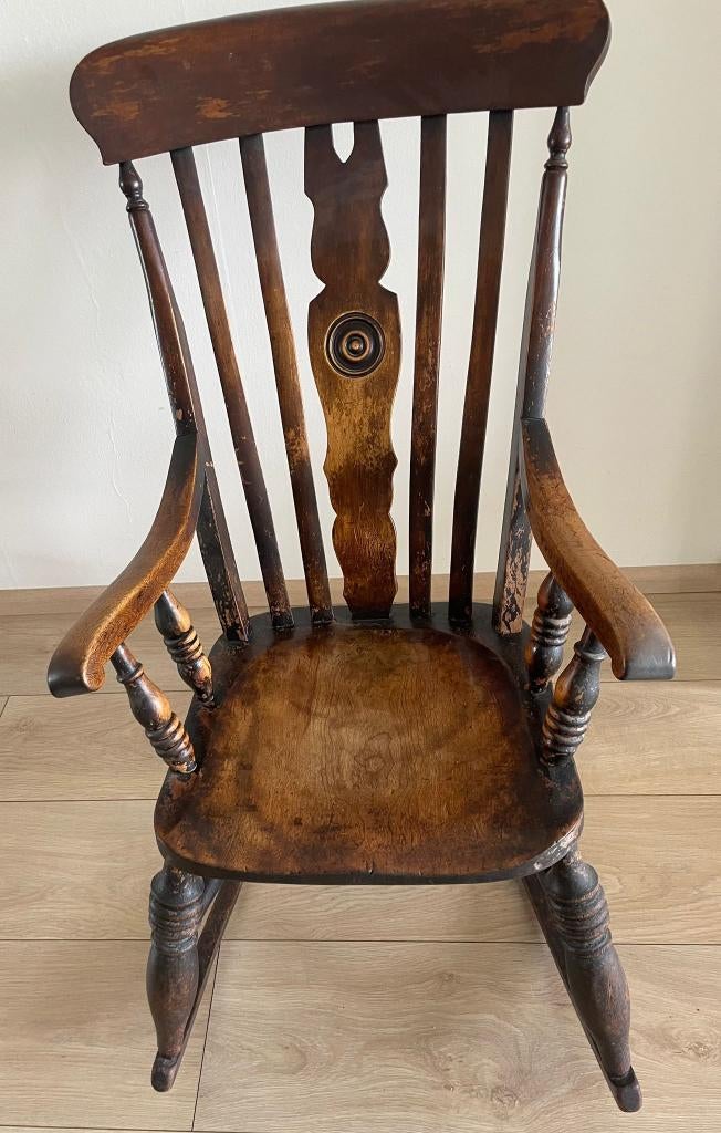 Fraaie massief houten schommelstoel, Huis en Inrichting, Stoelen, Ophalen, Gebruikt, Bruin, Landelijk