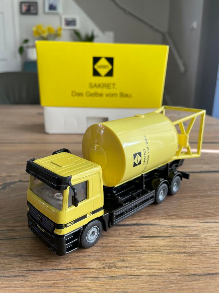 Siku Mercedes, Ophalen of Verzenden, Zo goed als nieuw, Bus of Vrachtwagen