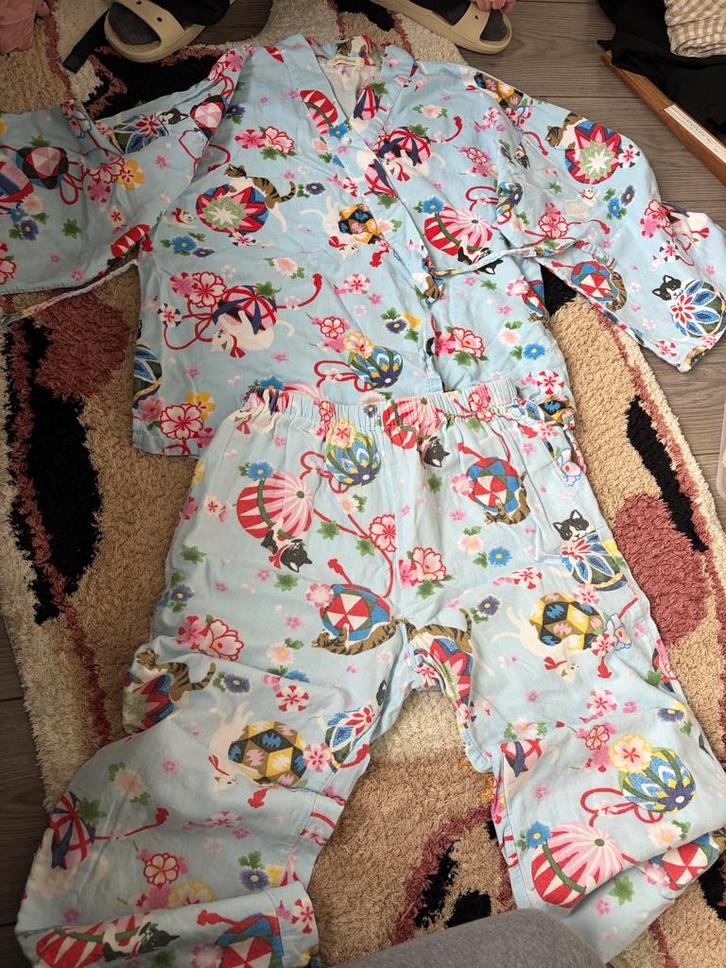 Kimono Pyjama set met katten en bloemen patroon, Kleding | Dames, Pyjama's, Gedragen, Maat 34 (XS) of kleiner, Ophalen of Verzenden