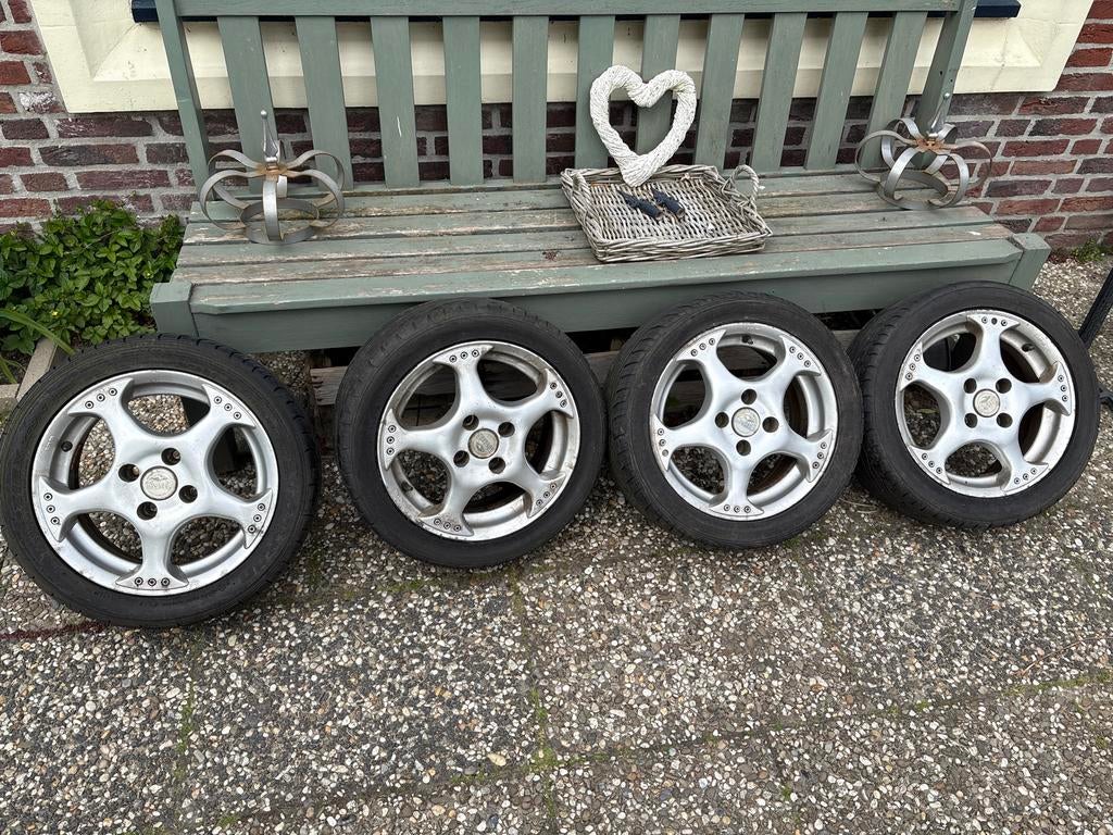 4 Banden met mangels velgen, Ophalen, Gebruikt, Banden en Velgen, Personenwagen