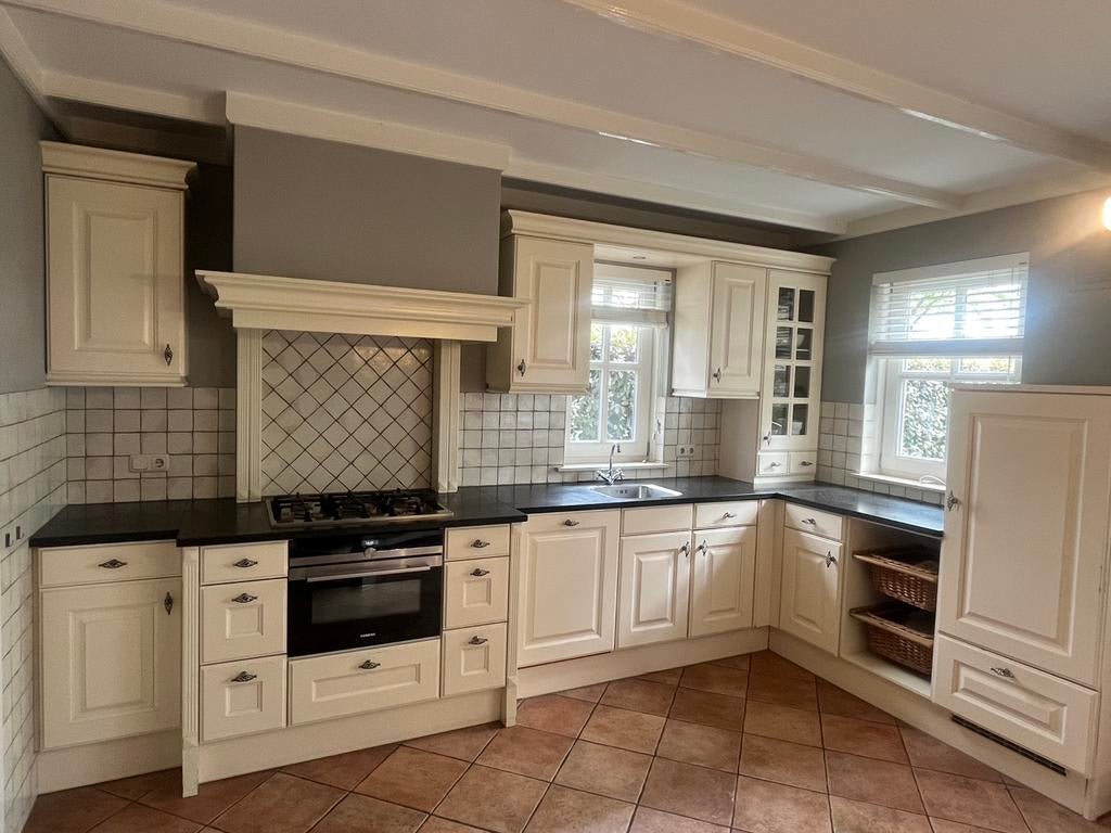 Massief eiken houten keuken. Optimat Cindy, Huis en Inrichting, Keuken | Complete keukens, Ophalen, Gebruikt, Crème, Graniet of Steen