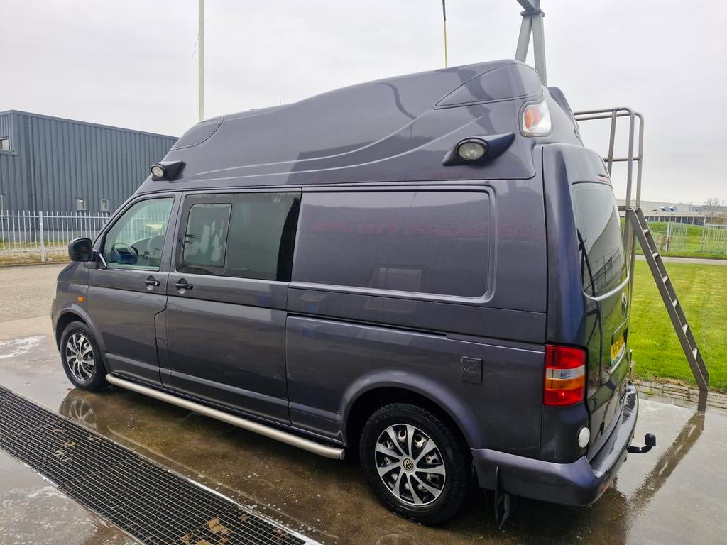 VW Transporter Camper 2007 Automaat 2.5 TDI 180pk, Caravans en Kamperen, Automaat, Elektrische ramen, Volkswagen, Alarm