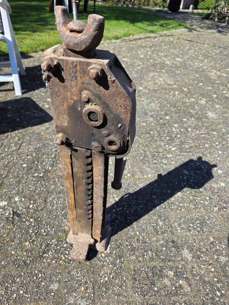 Dommekracht / wing, Ophalen, Gebruikt