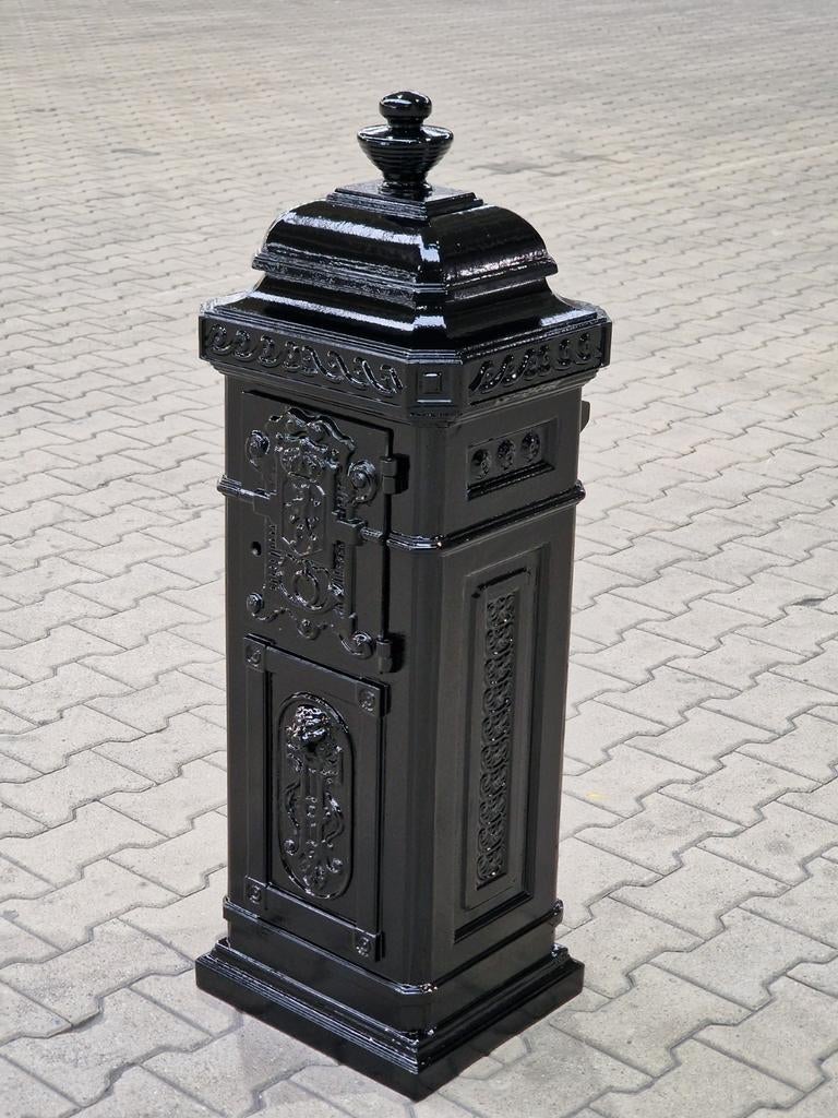 Nostalgische Engelse stand kolombrievenbus KS B1B zwart, Tuin en Terras, Brievenbussen, Ophalen, Zo goed als nieuw, Aluminium