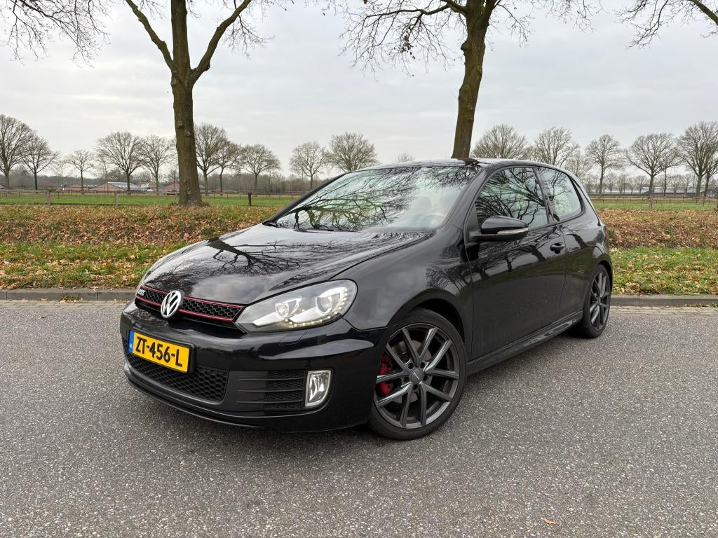 Volkswagen Golf 2.0 GTI 155KW 2010 Zwart, Auto's, Volkswagen, Voorwielaandrijving, Bluetooth, Stof, Zwart