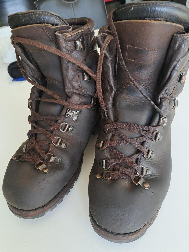 Meindl perfekt bergschoenen maat 8.5 dit is 42.5 eu maat, Sport en Fitness, Bergsport en Wandelen, Ophalen of Verzenden, Schoenen