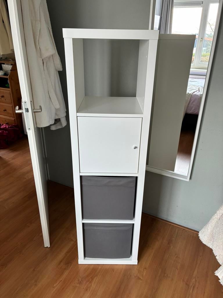 Kallax kast wit met 4 vakken, Ophalen, Zo goed als nieuw