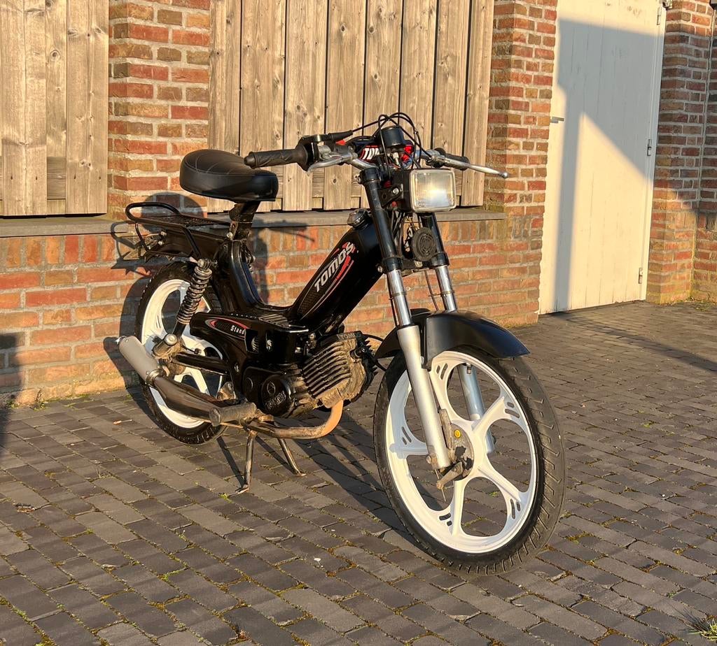 Tomos geel kenteken, Fietsen en Brommers, Brommers | Overige merken, Zo goed als nieuw, Ophalen