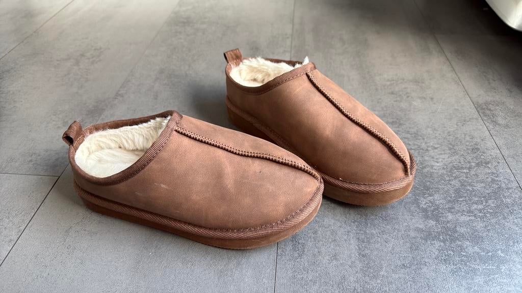 Sloffen Primark bruin maat 36, Ophalen, Bruin, Nieuw, Pantoffels of Sloffen