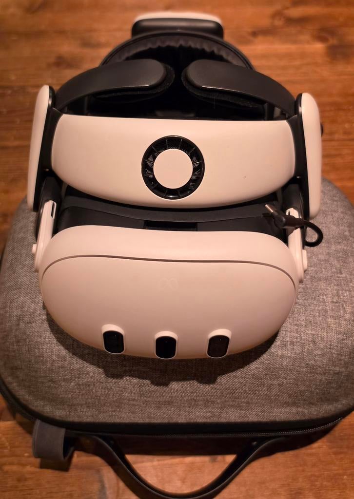 Quest 3 met BoboVR S3 Pro, F3 faceschield en hardcase, Ophalen of Verzenden, Zo goed als nieuw, VR-bril, Overige platformen