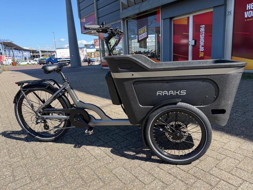 NIEUW! Raaks Rover e-bakfiets  EPP BAK NU BIJ 'T FIETSHOKJE, Fietsen en Brommers, Fietsen | Bakfietsen, 4 kinderen of meer, Huif
