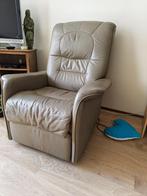 Relaxe stoel, Ophalen, 100 tot 125 cm, Leer, Zo goed als nieuw