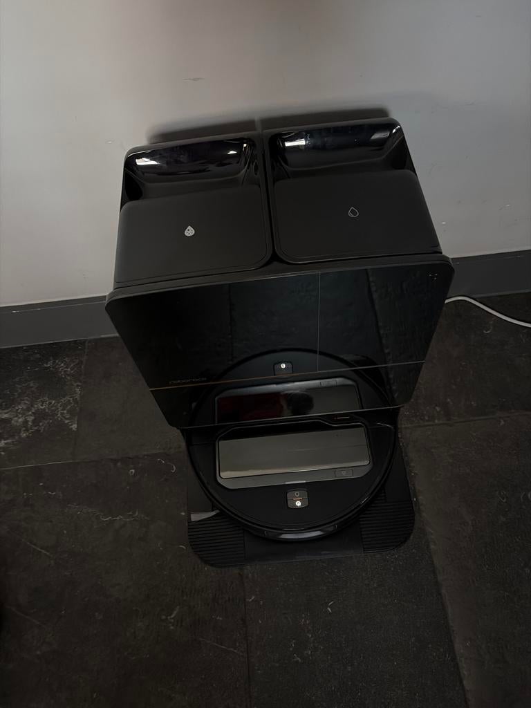 Roborock Saros Z70 robotstofzuiger, Ophalen of Verzenden, Gebruikt, Reservoir, Robotstofzuiger