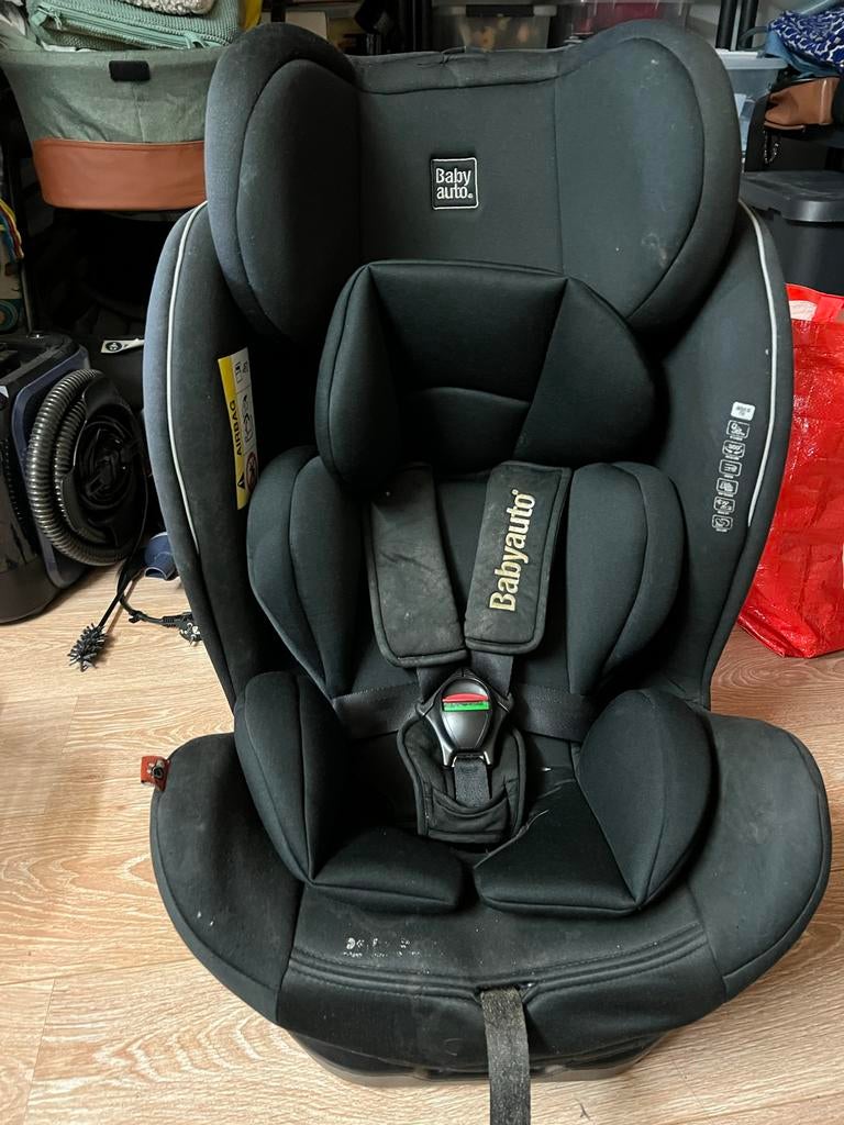 Babyauto autostoel, Kinderen en Baby's, Autostoeltjes, Overige merken, Autogordel of Isofix, Gebruikt, 0 t/m 18 kg