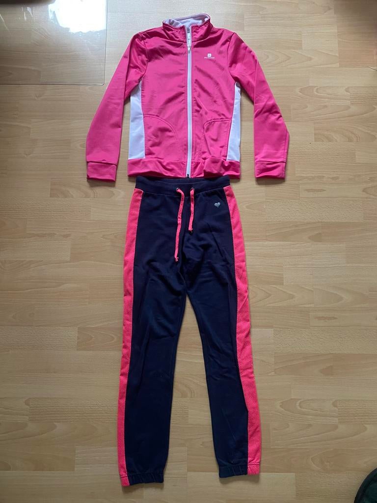 Trainingspak 134-140 Domyos, Kinderen en Baby's, Kinderkleding | Maat 134, Ophalen of Verzenden, Gebruikt, Meisje, Setje