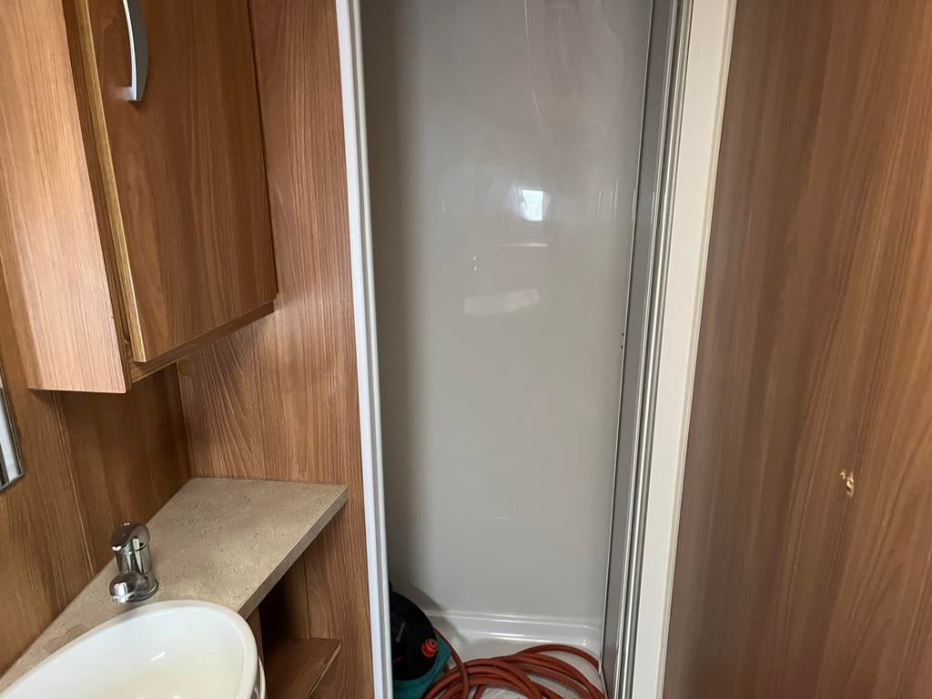 Swift caravan 645, Caravans en Kamperen, Caravans, Particulier, 6 tot 7 meter, Swift, 1250 - 1500 kg