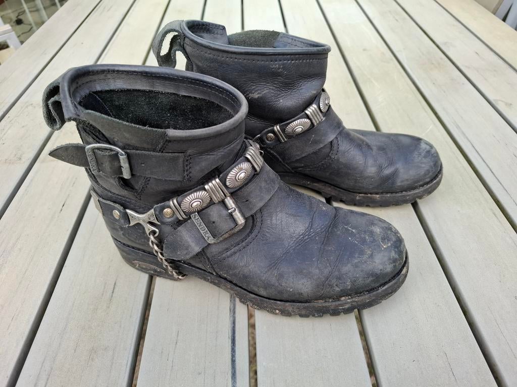 Sendra laarsjes maat 39, zwart met sporen, Ophalen of Verzenden