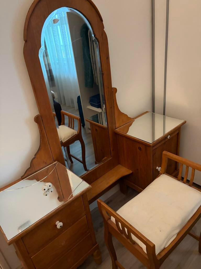 Vintage Make-up Tafel met Stoeltje en Spiegel, Ophalen, Gebruikt, 100 tot 150 cm, 150 tot 200 cm