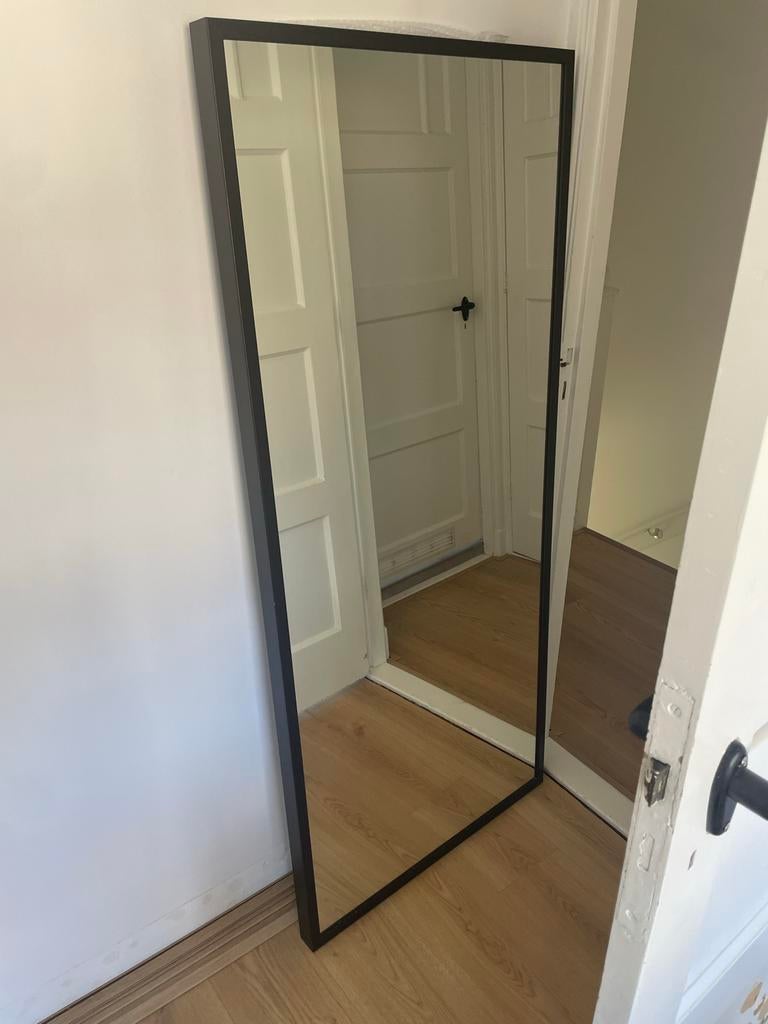 Ikea STAVE spiegel 70x160 cm zwart met houtpatroon, Huis en Inrichting, Woonaccessoires | Spiegels, Ophalen, Gebruikt, 150 tot 200 cm