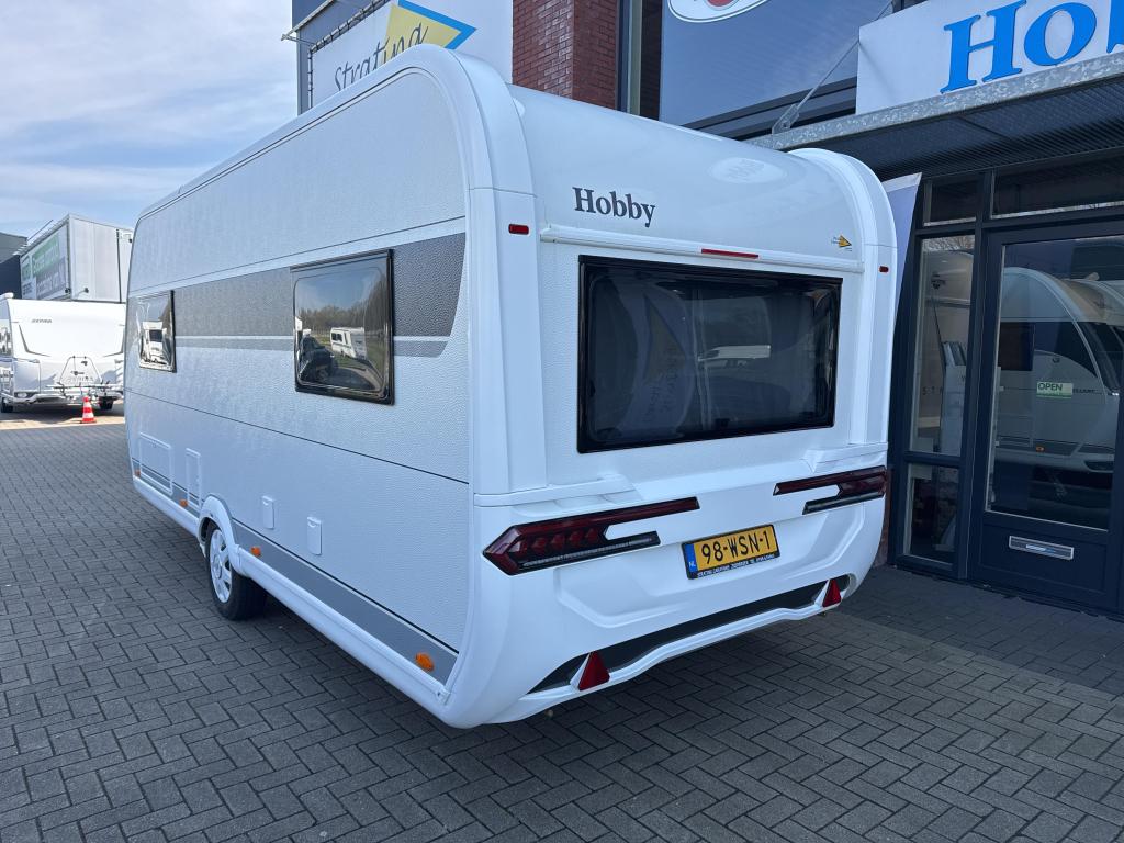 Hobby De Luxe 495 UL Actieprijs!, Caravans en Kamperen, Rondzit, Hobby, 4 tot 5 meter, Overige typen
