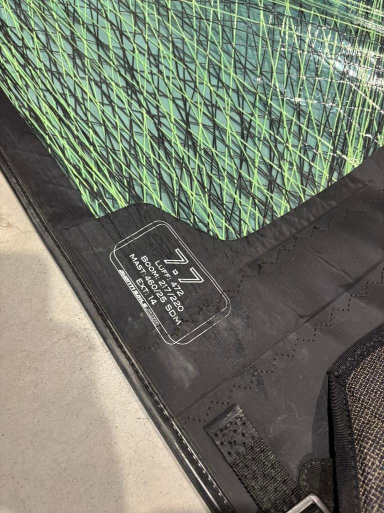 Avanti Machine M-4 7.7 + Avanti Rival 460 SDM C100, Watersport en Boten, Windsurfen, Ophalen, 7 m² of meer, -, -