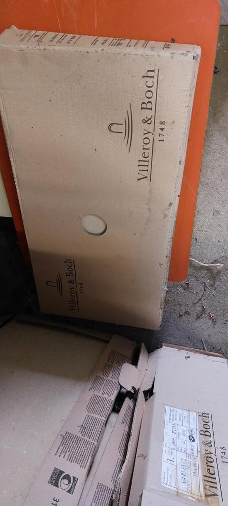 Restpartij badkamertegels diverse maten + wa houtlook tegels, Doe-het-zelf en Verbouw, Tegels, Ophalen