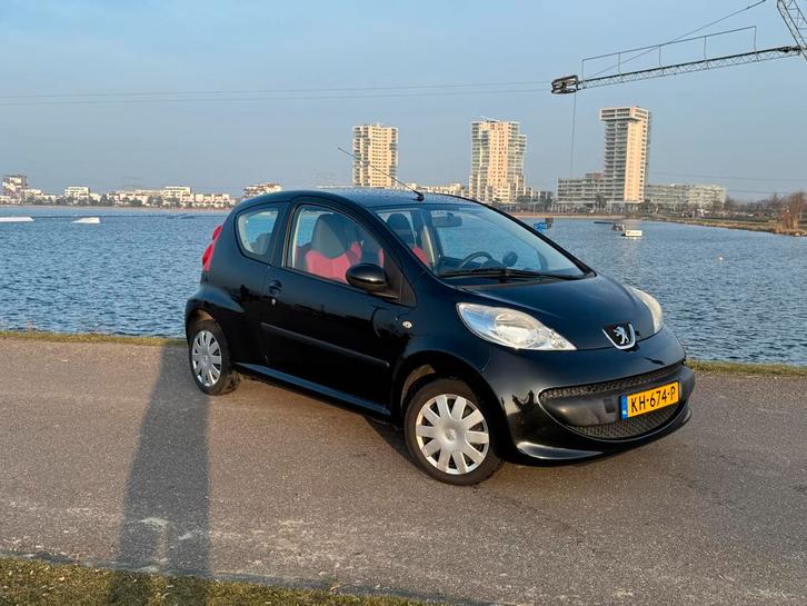 Peugeot 107 1.0 12V 3DR 2008 Zwart, Auto's, Peugeot, Particulier, ABS, Airbags, Airconditioning, Boordcomputer, Centrale vergrendeling