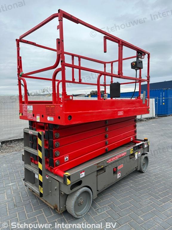 Haulotte Compact 14 hoogwerker schaarhoogwerker (bj 2014), Zakelijke goederen, Machines en Bouw | Liften, Steigers en Ladders